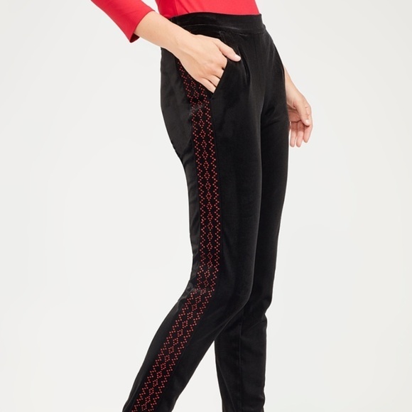J. McLaughlin Jerry Pants NWT Size Large Black & Red Embellished Sides - Picture 2 of 12
